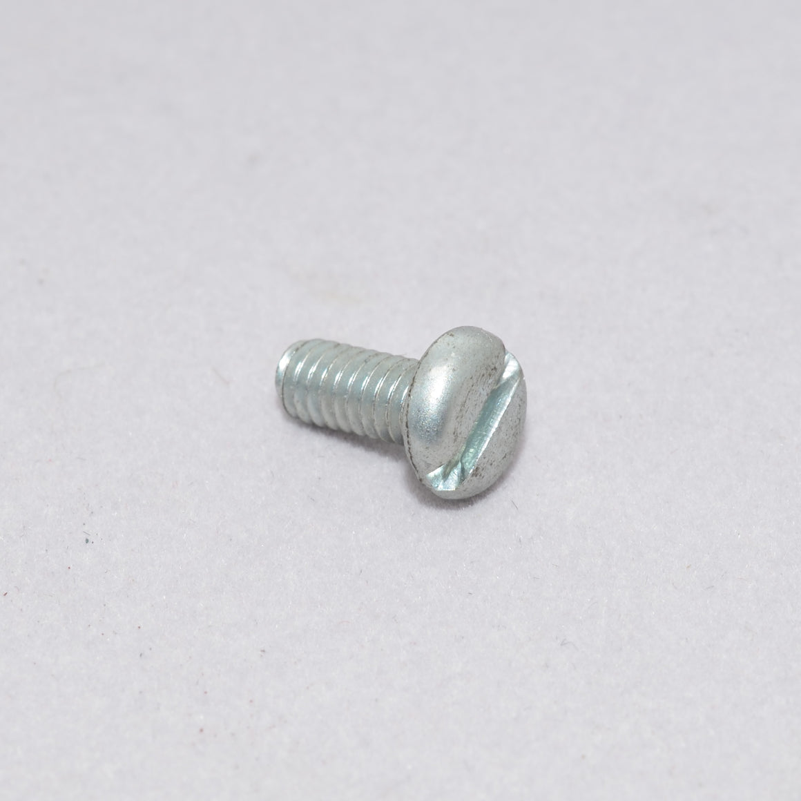 2439 - Screw